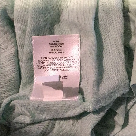 🌼 EXPRESS Top XS 🌼 - Picture 4 of 4